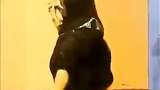 Viral video stage darma dance clip