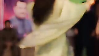 Hot dance performance 🔥 mujra masti video viral plz 2