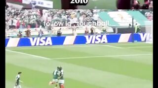 Pada tahun 2010, Siphiwe Tshabalala mencetak gol pertama Piala Dunia melawan Meksiko