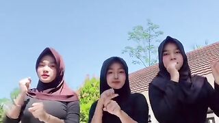 Semangat adek Pramuka nya😋