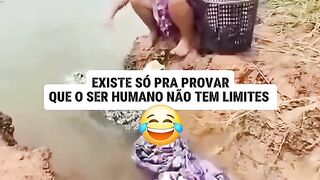 LAVAR ROUPA COM BICICLETA