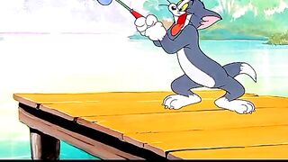 Tom Gets Chased by Bees & Mowed into a Poodle! | Tee for Two Golf Slapstick | Tom & Jerry