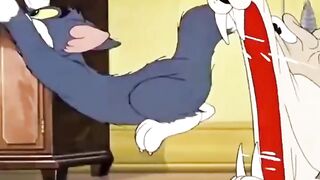 Jerry Balances Golf Ball on Tom's Club! | Tee for Two Slapstick Moments