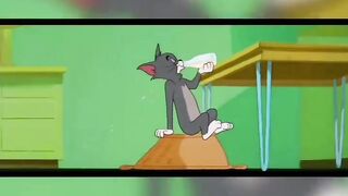 Jerry Balances a Golf Ball on Tom's Club! | Tee for Two Golf Comedy | Tom & Jerry