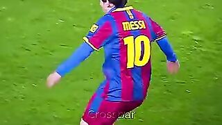 Messi 1 vs 7 dribble