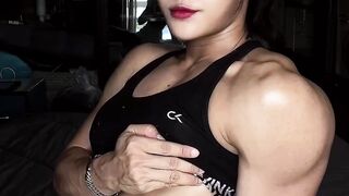 Workout/gym/gym girl/bodybuilder