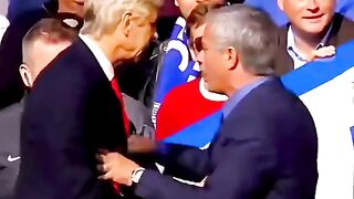 Kekonyolan Mourinho Selama Karirnya Menjadi Pelatih