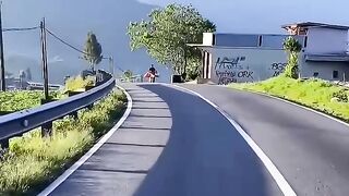 Enjoy the beautiful view of the Dieng Wonosobo Highway