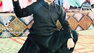 Jay bachpan se dance kar raha hai