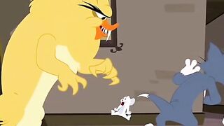 Duck Transforms Into a GIANT Monster! Tom and Jerry Horror Prank 😱