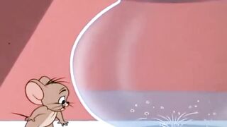 Tom Gets INSANELY RIPPED In The Gym! 💥 (Jerry Ruined It) 😂