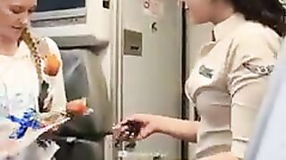 Pramugari Cantik Super Air Jet Mbak Tia Menyambut Penumpang Saat Proses Boarding.mp4