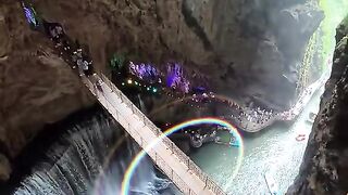 📍 Keindahan Negeri Dongeng China Ngarai  Sungai shedu