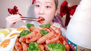 Massive Sausages, Fried Eggs & Giant Rice Mountain Mukbang | ASMR Eating Show