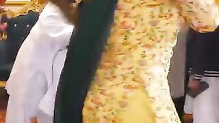 Urwa Kahn Hot dance performance 3