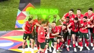 Yamal Reacts To Ronaldo's Trophy Ceremony... ☠️