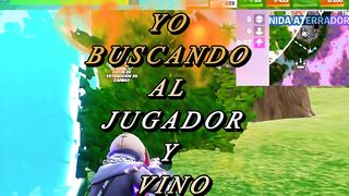YO BUSCANDO AL JUGADOR Y VINO POR DETRAS
