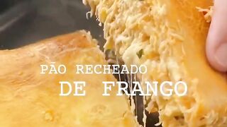 pão recheado com frango