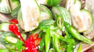 Resep Oseng Terong Ikan Teri Pedas Gurih, Bikin Nambah Nasi!