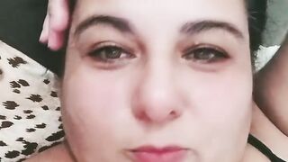 Quem canta seus males espantam kkk