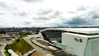 Drone sobrevoando a Neo Quimica Arena - Estádio do Corinthians