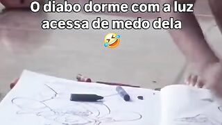 Criança forte e corajosa.