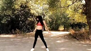 Indian Girl Kamna Arora Dance 2
