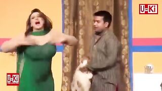 Samia Khan funny video stage darma 💯💯 viral plz