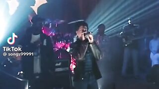 Muito bonita essa música