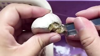 I Tried Peeling Garlic with a Nail Clipper (It Actually Works!)