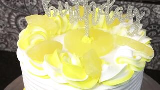 Cake Decorating Ideas | Semi Fondant Cake |Fondant cake | Cake Design #myfamilyframe #shorts #viral