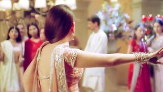 Bole Chudiyan Full Video - K3G-Amitabh, Shah Rukh, Kajol, Kareena, Hrithik-Udit Narayan