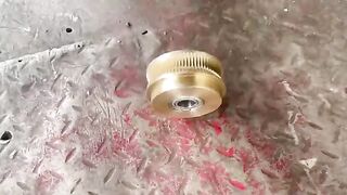 Amazing_Technique_With_a_thread_drill_on_a_lathe_machine,_it_is_difficult_to_make_worms