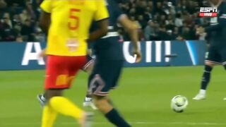 Football Messi Vs ????