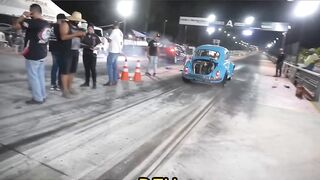 Beetle vs. Gol: The battle for the 6 seconds.