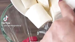 bolo de mandioca cremoso uma delícia caseira k derrete na boca