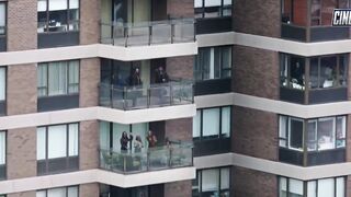 SPIDERMAN NO WAY HOME: News Helicopters Surround Spider-Man & MJ On Bridge Scene HD