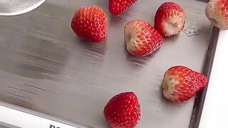 Make ice cream with me.🍓🍪🍦🧊