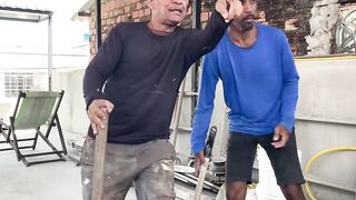 Pedreiros brincalhões 😂🤣🤣