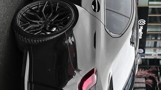Thais Car
