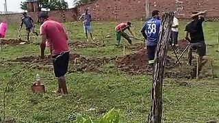Preparativos para começar a construir.