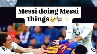 The GOAT himself #messi #ronaldo