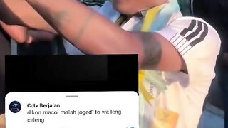Dikalungi Uang dan Asik Joget Pas Karnaval, Komentar Netizen Bikin Ngakak!