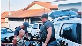 Cadeirante e presa, pq ?