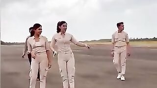 Kak Tia Athaya Pramugari Cantik Super Air Jet.mp4