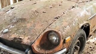 10..Abandoned 1972 Datsun 240Z Full Restoration - Rust to JDM Legend.mp4
