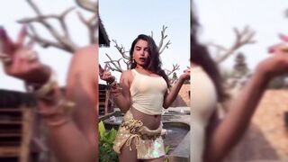 Indian Girl Diya Bihani Dance 14
