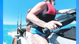 PEGOU UM PEIXE NO MAR
