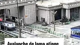 ( DESASTRE Avalanche de lama causa destruição no Nepal 2026 )