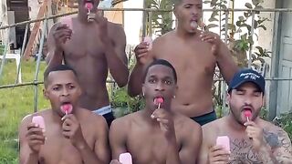 😂🚨 VÍDEO VIRALIZA! VOCÊ JÁ CONHECIA A “BRINCADEIRA DO LAMBE E CHEIRA”? 😱